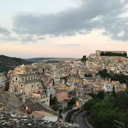 Tammitu Hotel Ragusa Exterior photo